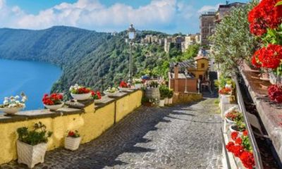 Rome Nemi Gandolfo and Castel Romano Photo and Shopping Tour