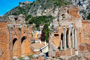 Private Day Trip to Mount Etna and Cable Car from Catania
