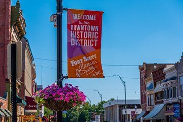 Kansas City to Fort Scott 10 Hour Day Tour
