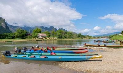 Vang Vieng Full Day Mountain Tour and Blue Lagoon 3 with Boat