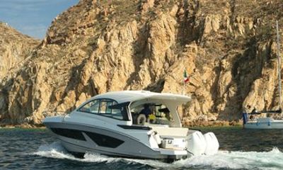 Sail Cape by Private Luxury Yacht 5 Hours