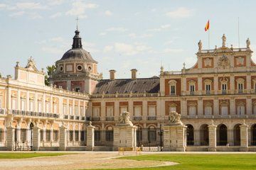 Toledo & Aranjuez Small Group Tour with Hotel Pick up from Madrid