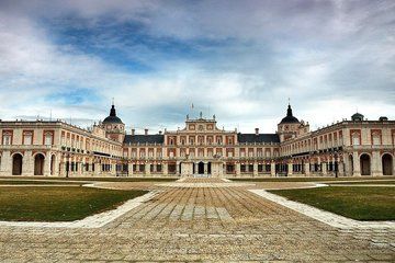 Toledo & Aranjuez Royal Palace Private Tour with Hotel Pickup