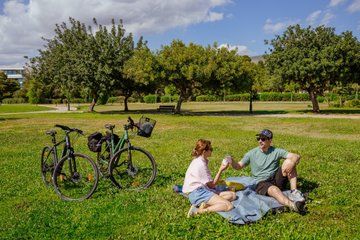 Athens Riviera Bicycle Rental and Picnic Experience