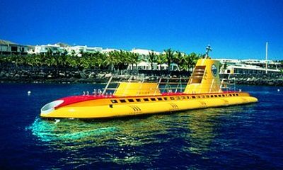 Submarine Safaris - pick up from Playa Blanca