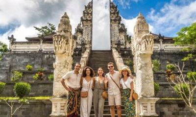 Bali Gates of Heaven Sunrise Private Tour with Photoshoot