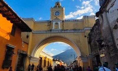 Antigua Guatemala Cultural Tour History and Gastronomy
