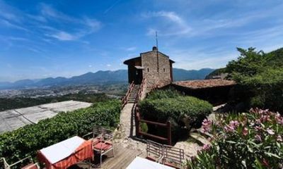 Tirana Petrela Castle and Zipline Adventure
