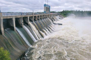 Winnipeg River: Boreal Shield Power Circuit Private Tour