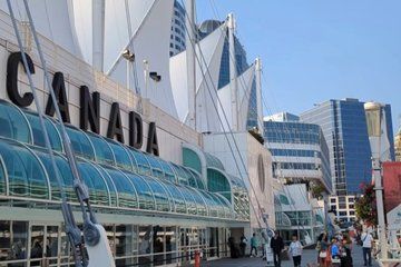 Private City Tour and Pre and Post Cruise Tours