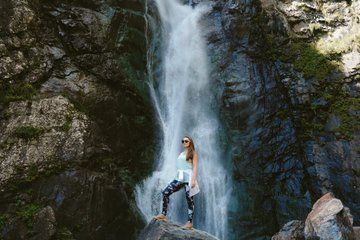 Kazbegi: Private Hike to Gveleti Waterfalls with Photographer