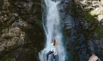 Kazbegi: Private Hike to Gveleti Waterfalls with Photographer