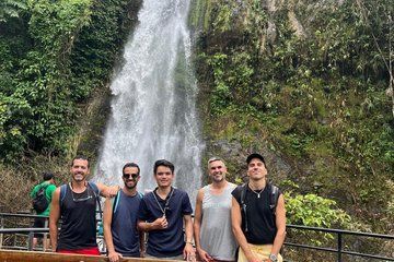 Vang Vieng Full Day tour Waterfall Cave Blue lagoon