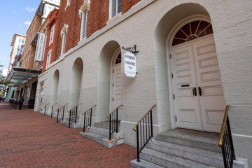 Fords Theatre and Petersen House Lincoln Assassination Tour