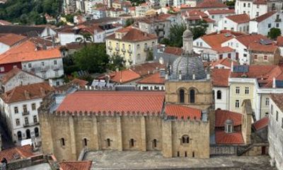 Guided Walking Tour of Coimbra University's Attractions