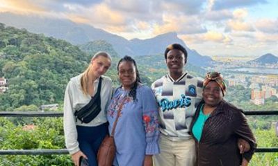 Discover Rocinha with a Multilingual Local Guide