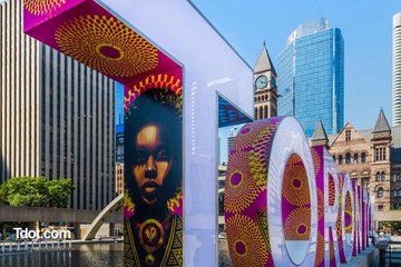 Toronto's Heritage and Highlights Tour