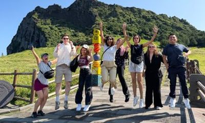 From Seogwipo: Jeju East Day Tour with UNESCO Site & Haenyeo Show