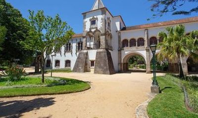 Évora: Best-Value Walking Tour with Audio Guide