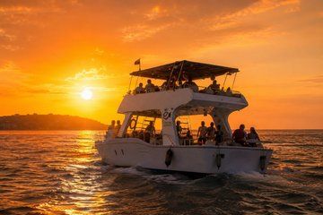 2 Hours Cartagena Sunset Bay Cruise with Drinks