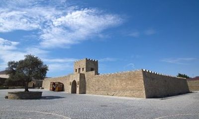 Absheron Peninsula Tour Ateshgah Fire Temple and Yanar Dag