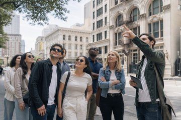 Downtown LA Walking Tour: Historic Bunker Hill and Architecture