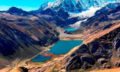 Hiking Adventure in the Huayhuash Range