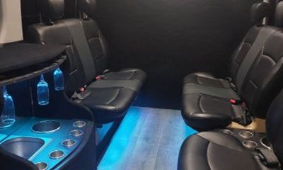 Exclusive Weekend Nightlife Party Bus Vip Experience with Cjam