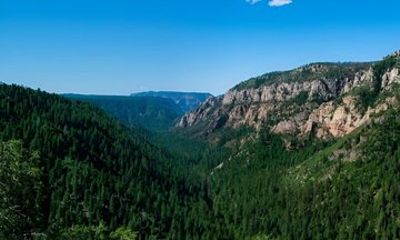 Private Grand Canyon Sedona Oak Creek Canyon Tour from Scottsdale