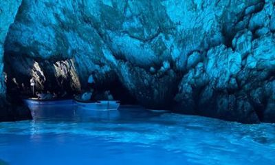 Blue and Green Cave Excursion in Hvar