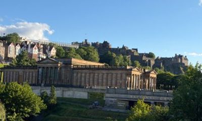 Edinburgh Private Guided Full Day City Discovery Tour