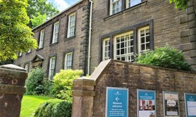 Haworth and Bronte Country Day Tour from Manchester