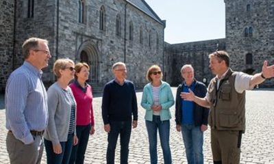 Private Customizable Bergen City and Tour