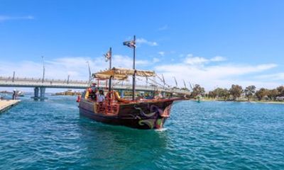 90 Minute Midweek Pirate Ship Scenic Cruise