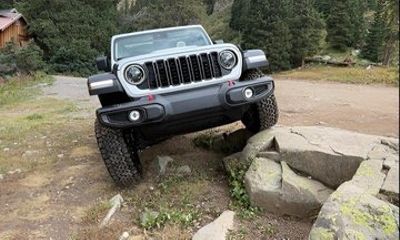 7 Hour Jeep Adventure Self Guided Tour in Colorado