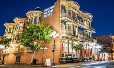 San Diego Gaslamp Ghosts and Crime Walking Tour