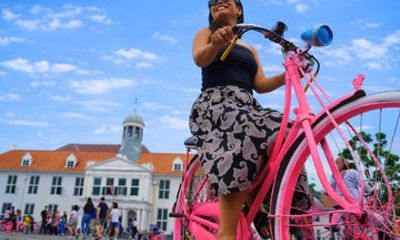 Jakarta Historic Landmarks Tour with Hotel Transfers
