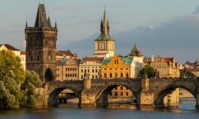 Door to Door transfer from Zell am See to Prague
