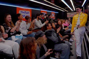 London Fun Tour with Live Theatre and Comedy