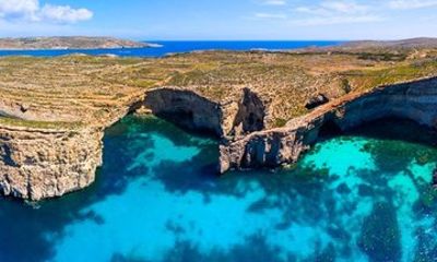 Day Trip to Comino's Blue Lagoon by Catamaran From Malta
