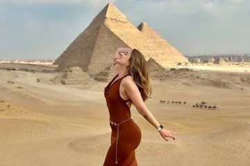 Cairo Airport Pickup: Giza Pyramids, Sphinx, Nile Felucca & Lunch