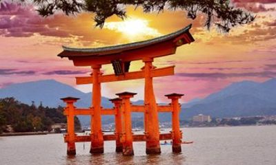 Hiroshima Day Trip from Okayama by Bullet Train