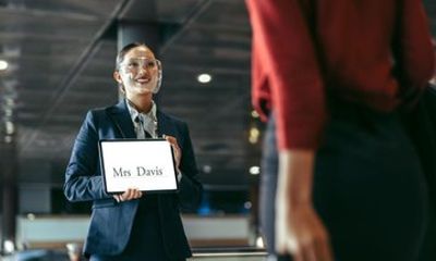 Dubai Airport DXB Private Arrival Transfer to Dubai Hotels