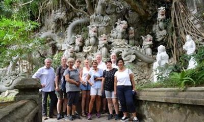 Marble Mountains, Monkey Mountain and Am Phu Cave Morning Tour