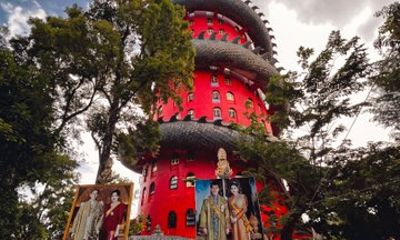 Private VIP Tour Dragon Tower Million Buddhas and Sacred Wonders