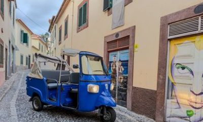 Funchal: Private Guided Tuk-Tuk City Tour