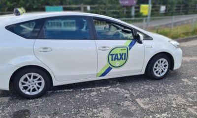 Private 6 Seaters Dublin Airport Transfer to City Centre