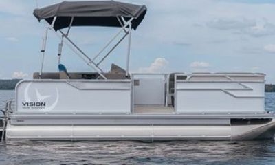 V17 Pontoon E-Boat Rental in Ventura