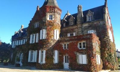 Bordeaux Private Wine Tours at Left Bank Medoc