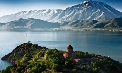 Private Tour Lake Sevan and Dilijan from Yerevan